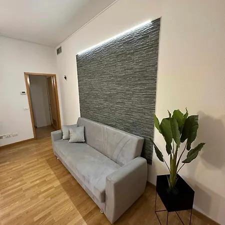 Corso Venezia House - Destiny 4 Apartman *